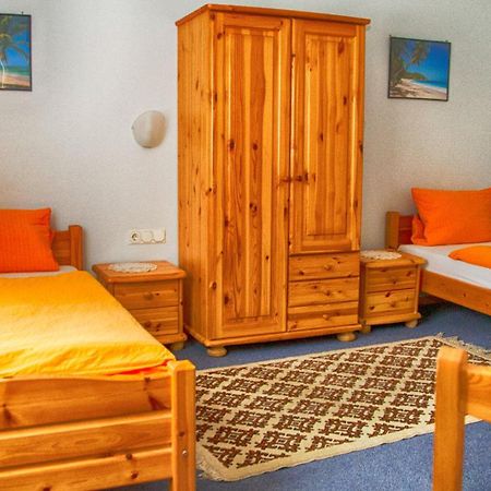 Pension Und Ferienwohnungen Bachmann Wölfersheim Dış mekan fotoğraf