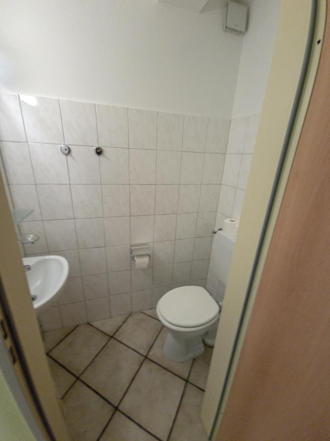 Pension Und Ferienwohnungen Bachmann Wölfersheim Dış mekan fotoğraf